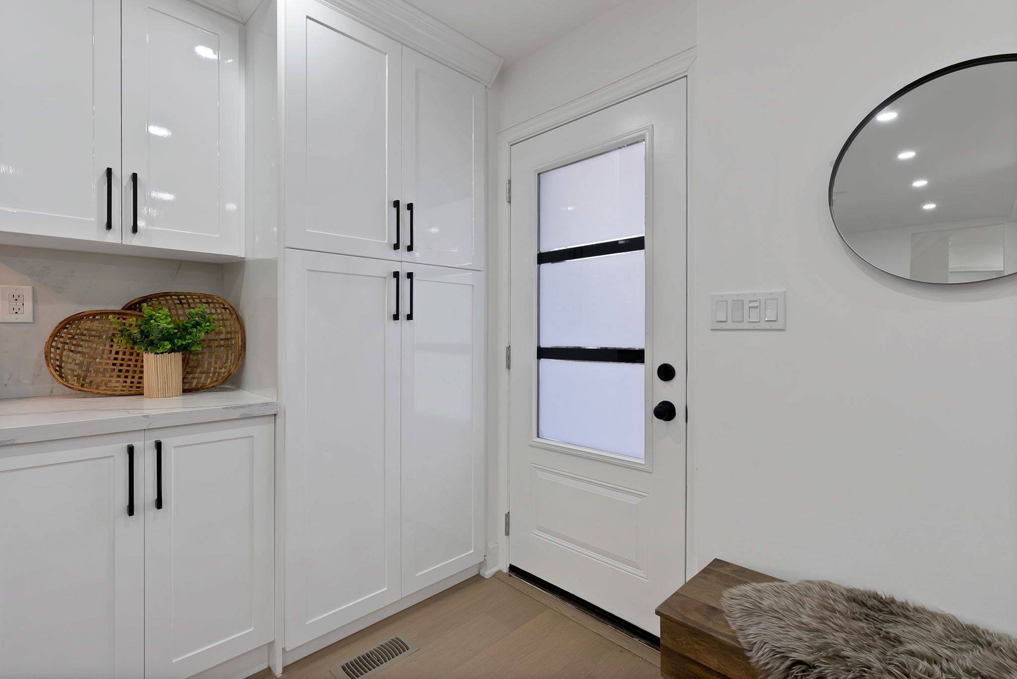 Toronto E03, ON M4J 4G8,40 Leroy AVE