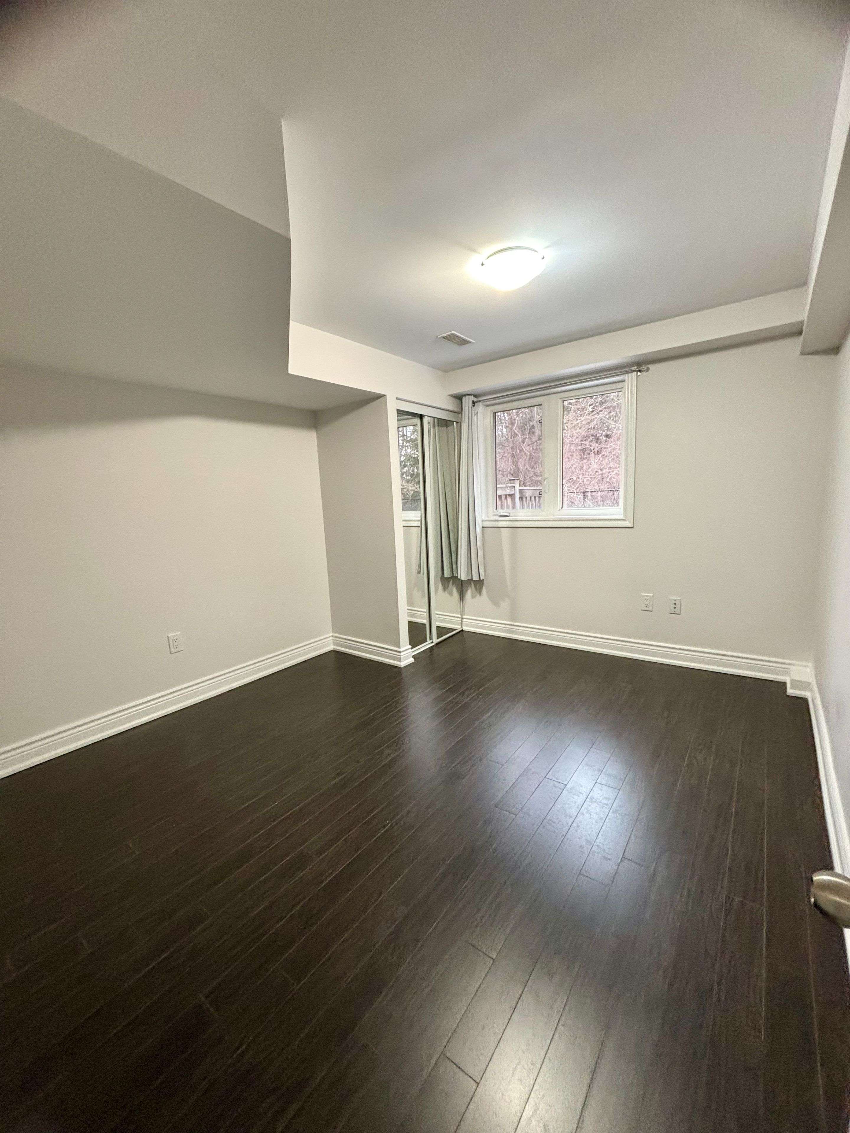 Toronto E11, ON M1X 0B4,43 Snowy Owl WAY #Basement