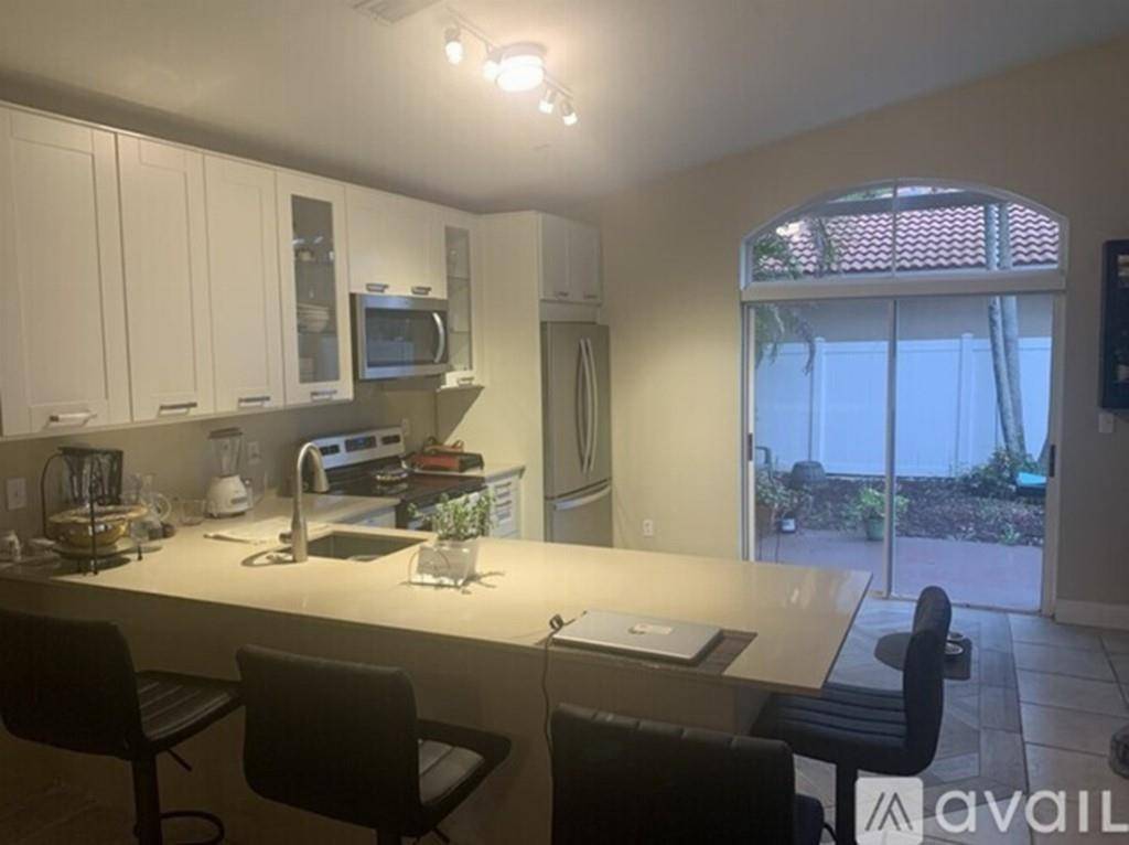 Weston, FL 33326,922 Opal Ter