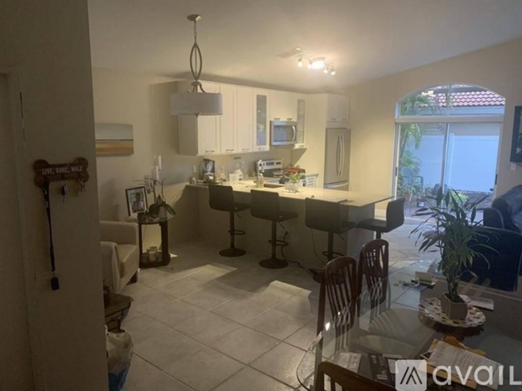 Weston, FL 33326,922 Opal Ter