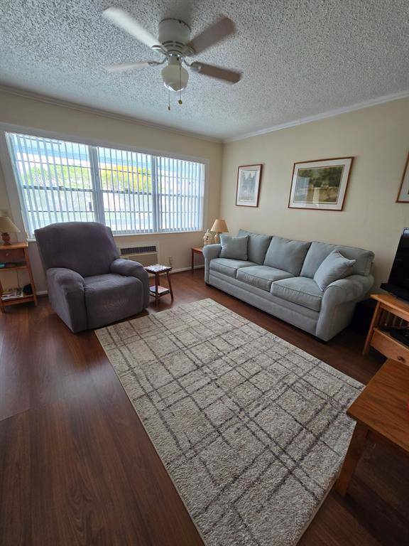 Deerfield Beach, FL 33442,111 Lyndhurst E #111