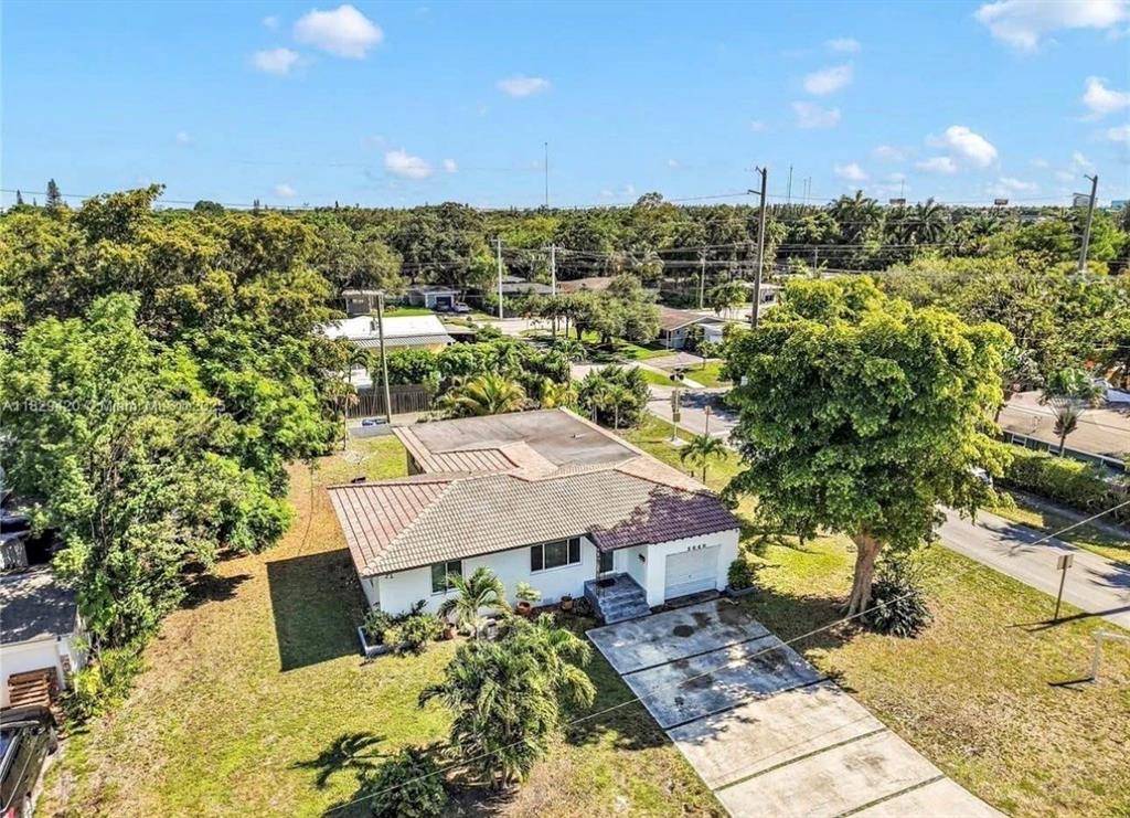 Hollywood, FL 33020,2648 Cleveland St #1