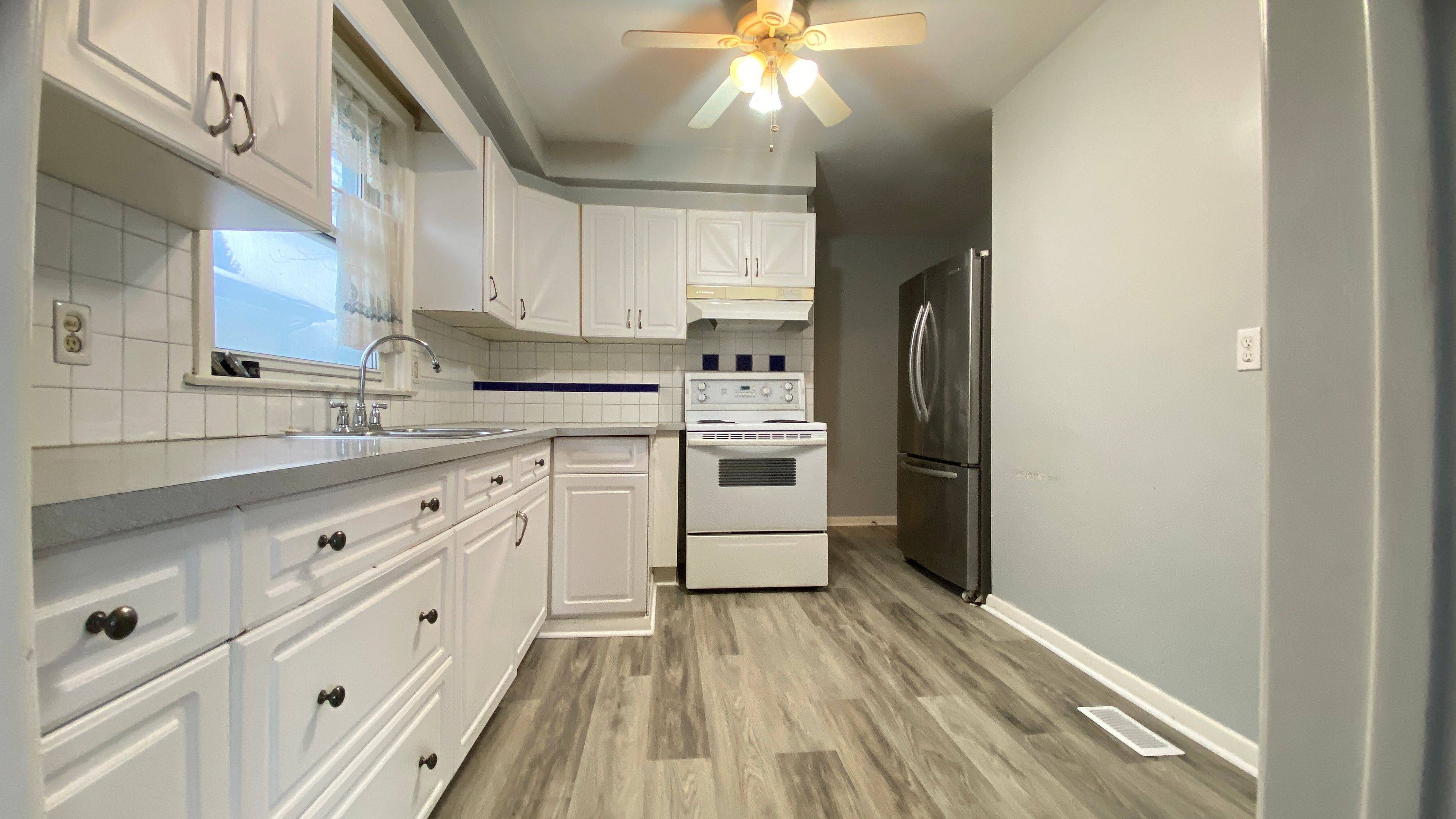 Richmond Hill, ON L4C 2E9,157 Sussex AVE