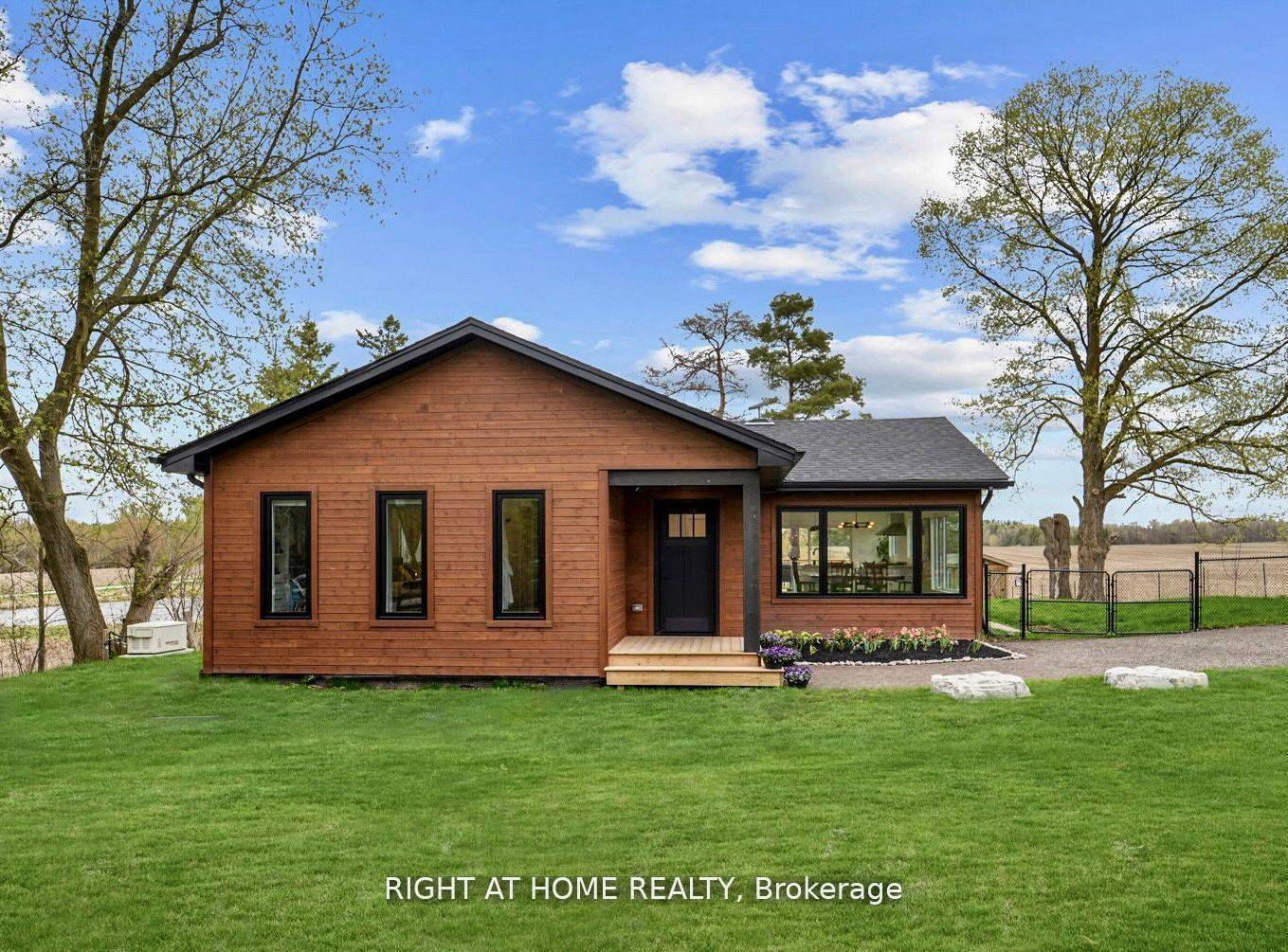 Whitchurch-stouffville, ON L4A 2W1,17083 Warden AVE