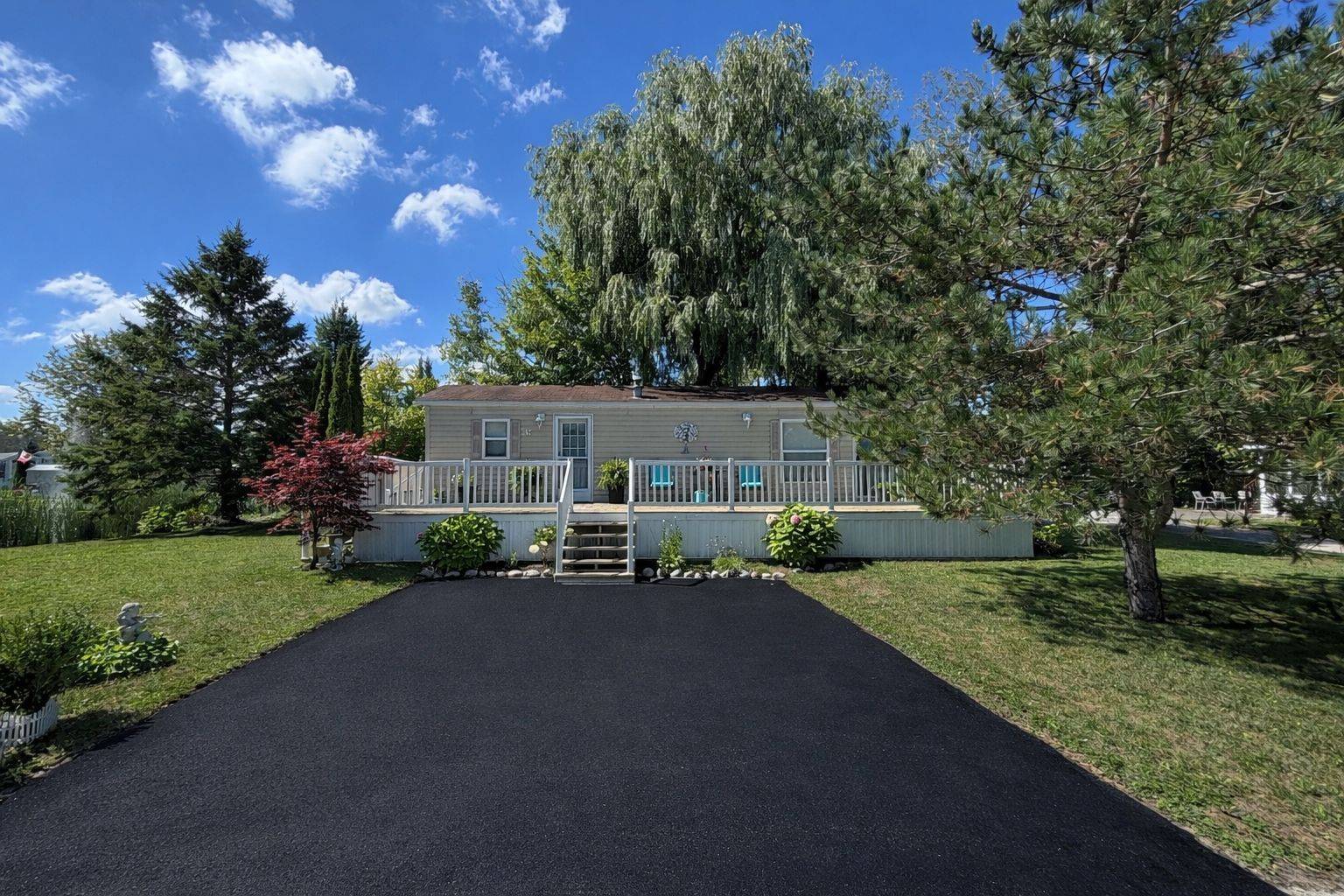 Wasaga Beach, ON L9Z 1X7,15 Huron CIR