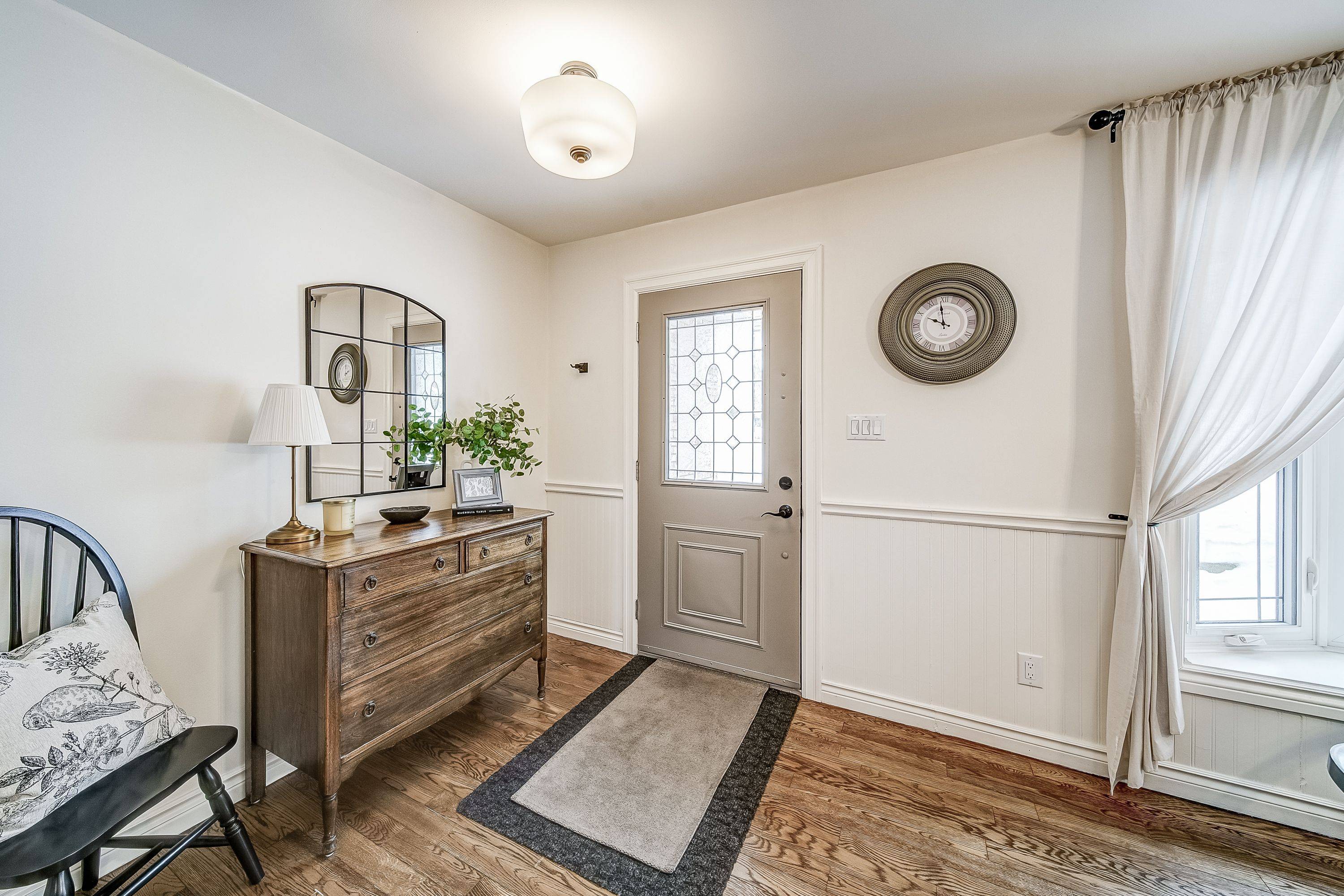 Barrie, ON L9J 0B6,798 Lockhart RD