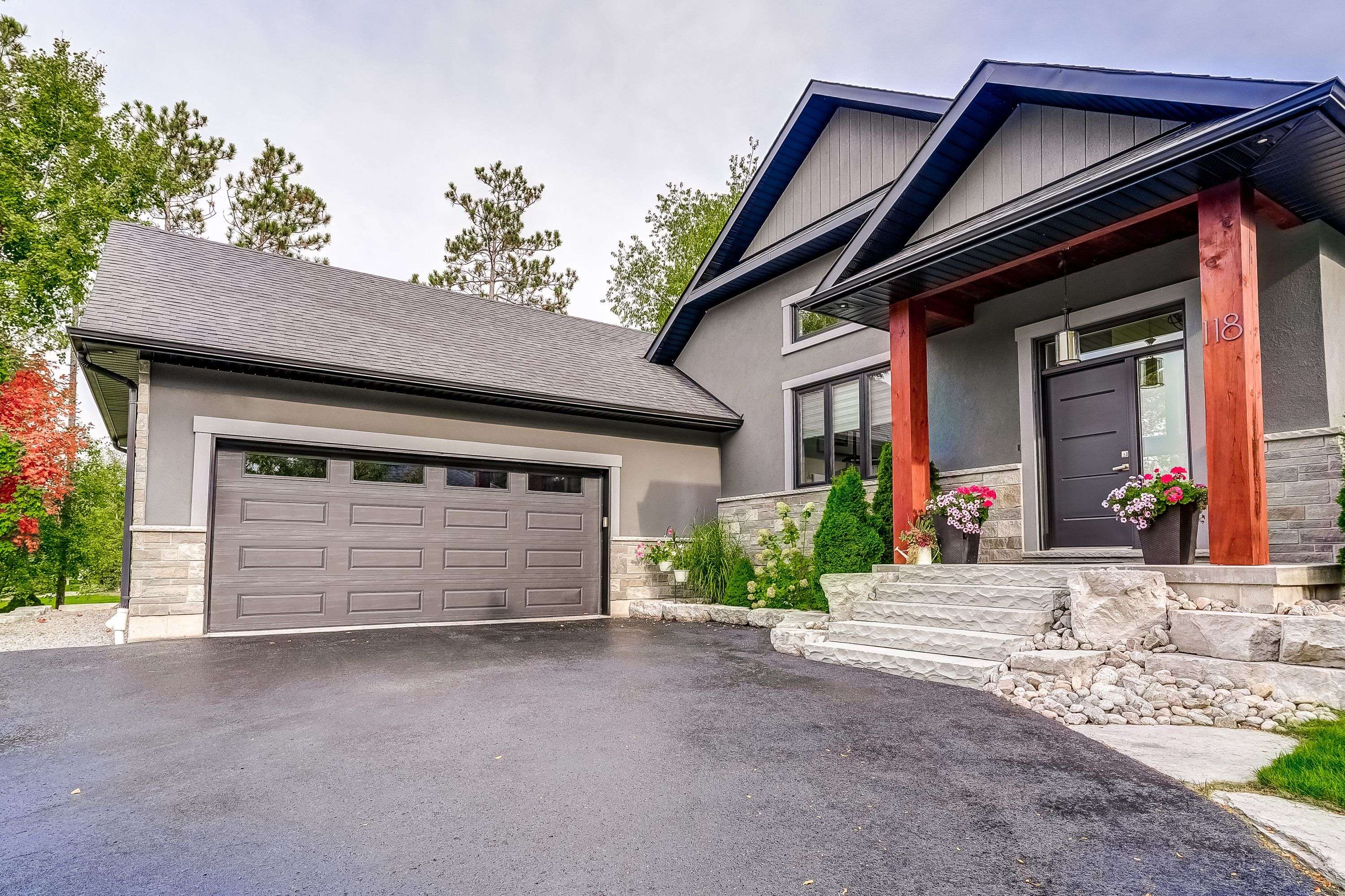 Springwater, ON L0L 1Y3,118 Mennill DR