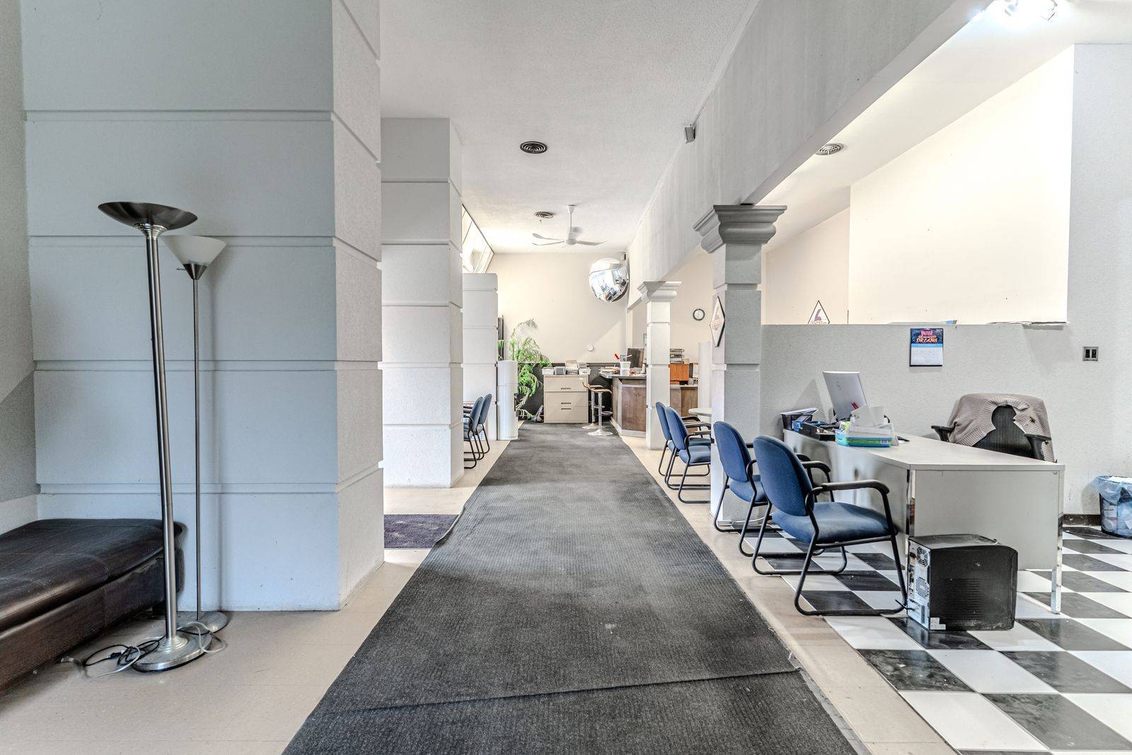 Severn, ON L3V 0N4,8420 11 HWY S