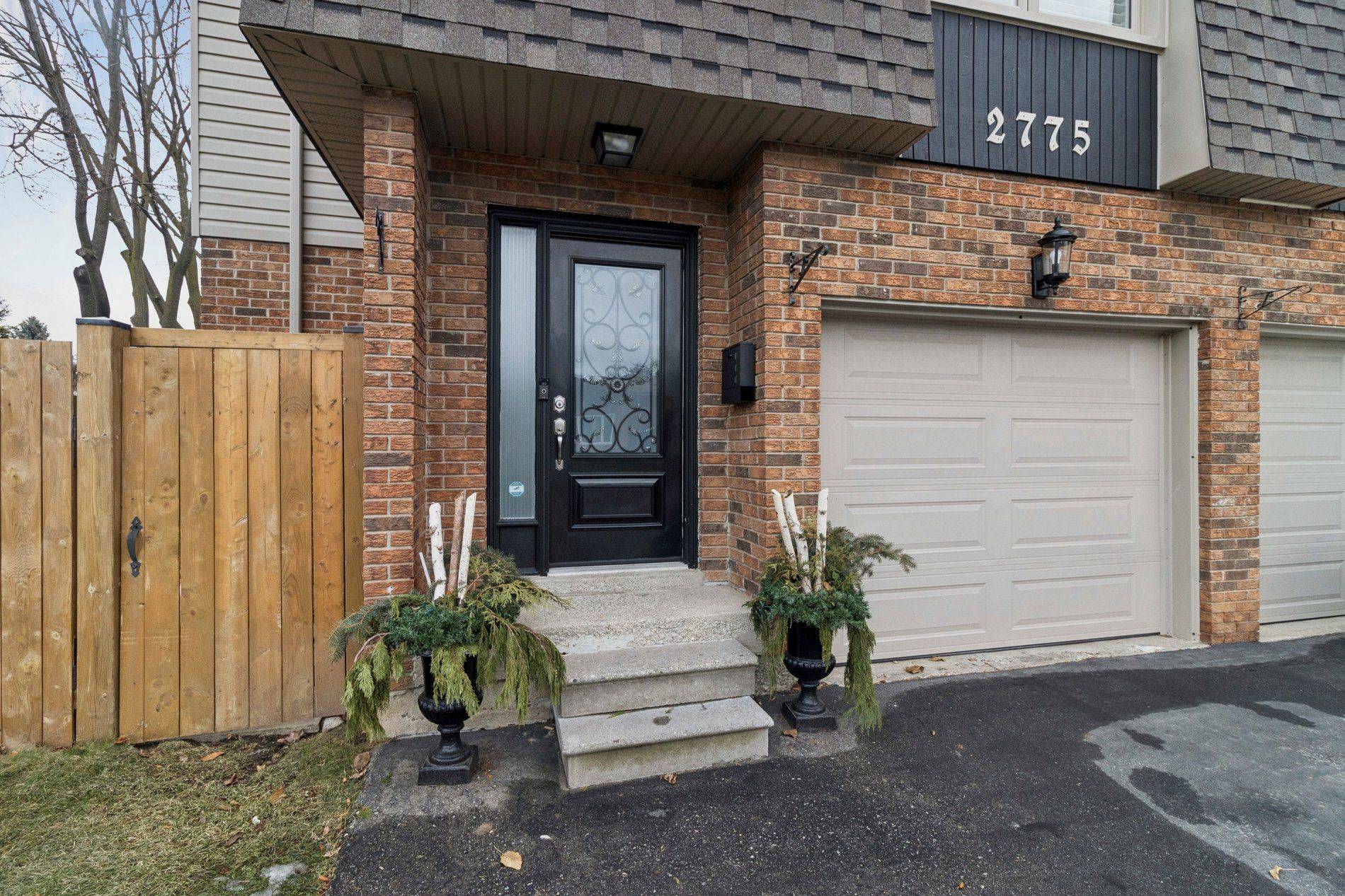 Mississauga, ON L5L 1T4,2775 Windjammer RD