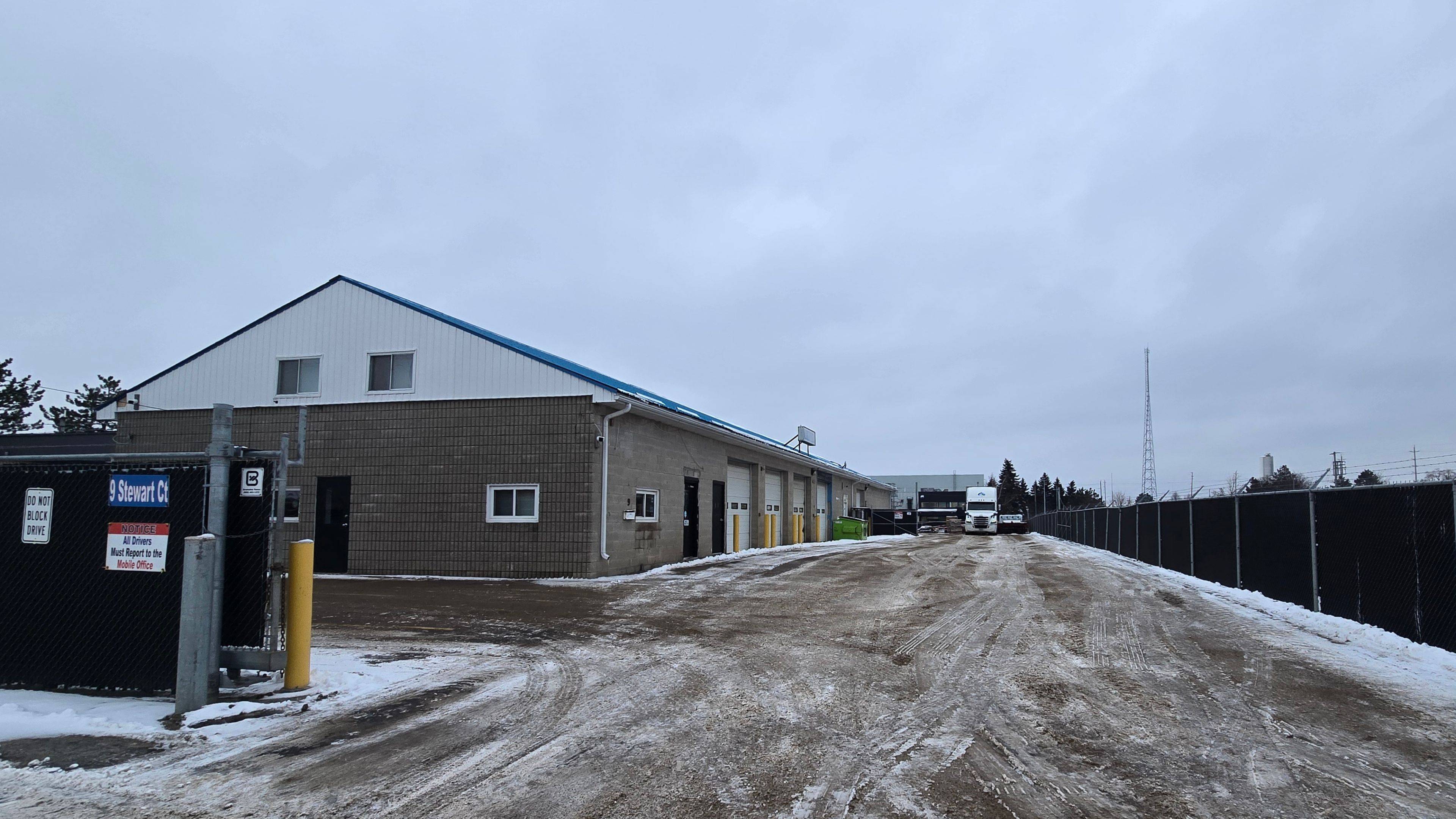 Orangeville, ON L9W 3Z9,9 Stewart CT