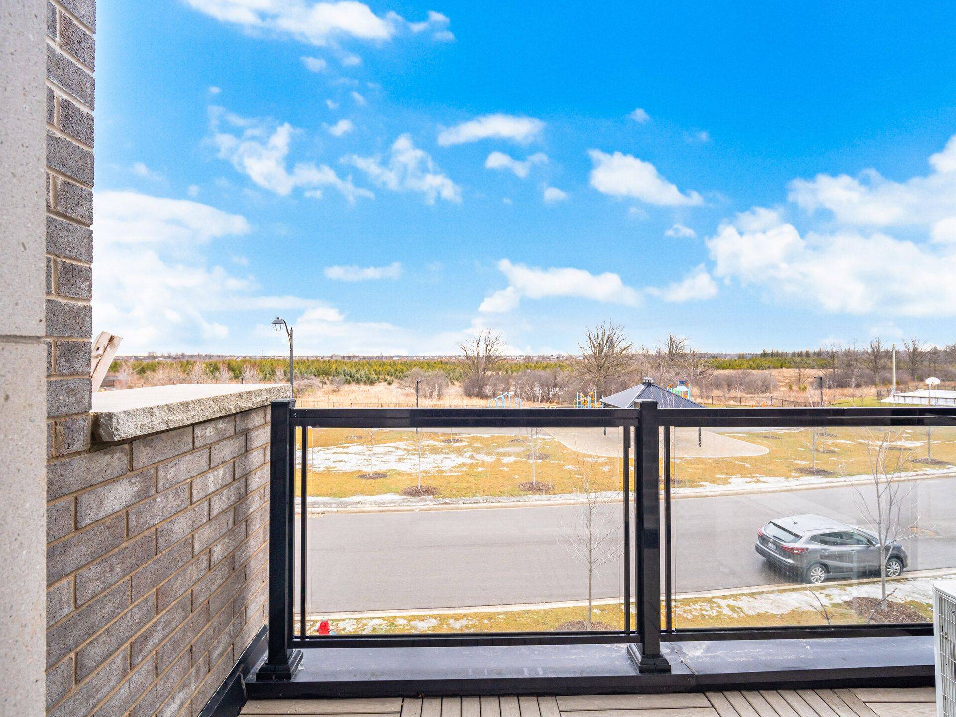 Brampton, ON L6P 4R1,70 Halliford PL #413