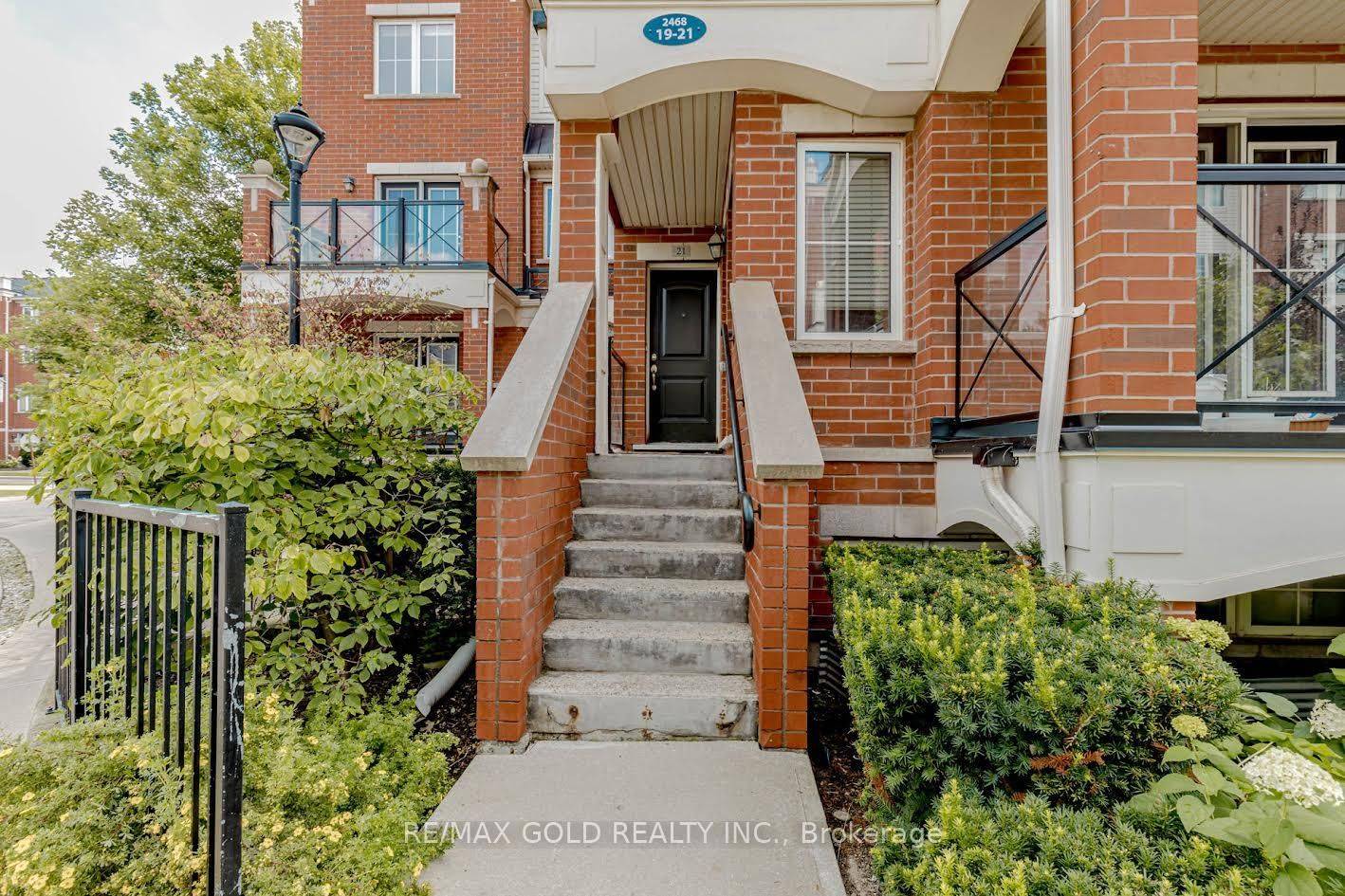 Oakville, ON L6H 0J2,2468 Post RD #20