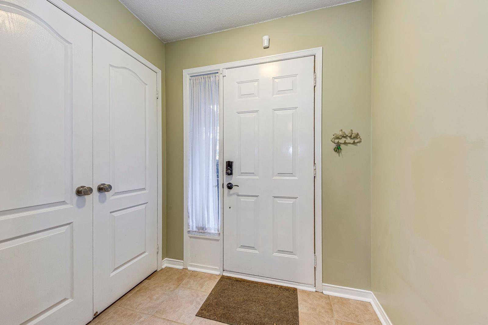 Oakville, ON L6M 3N6,2266 Arbourview DR