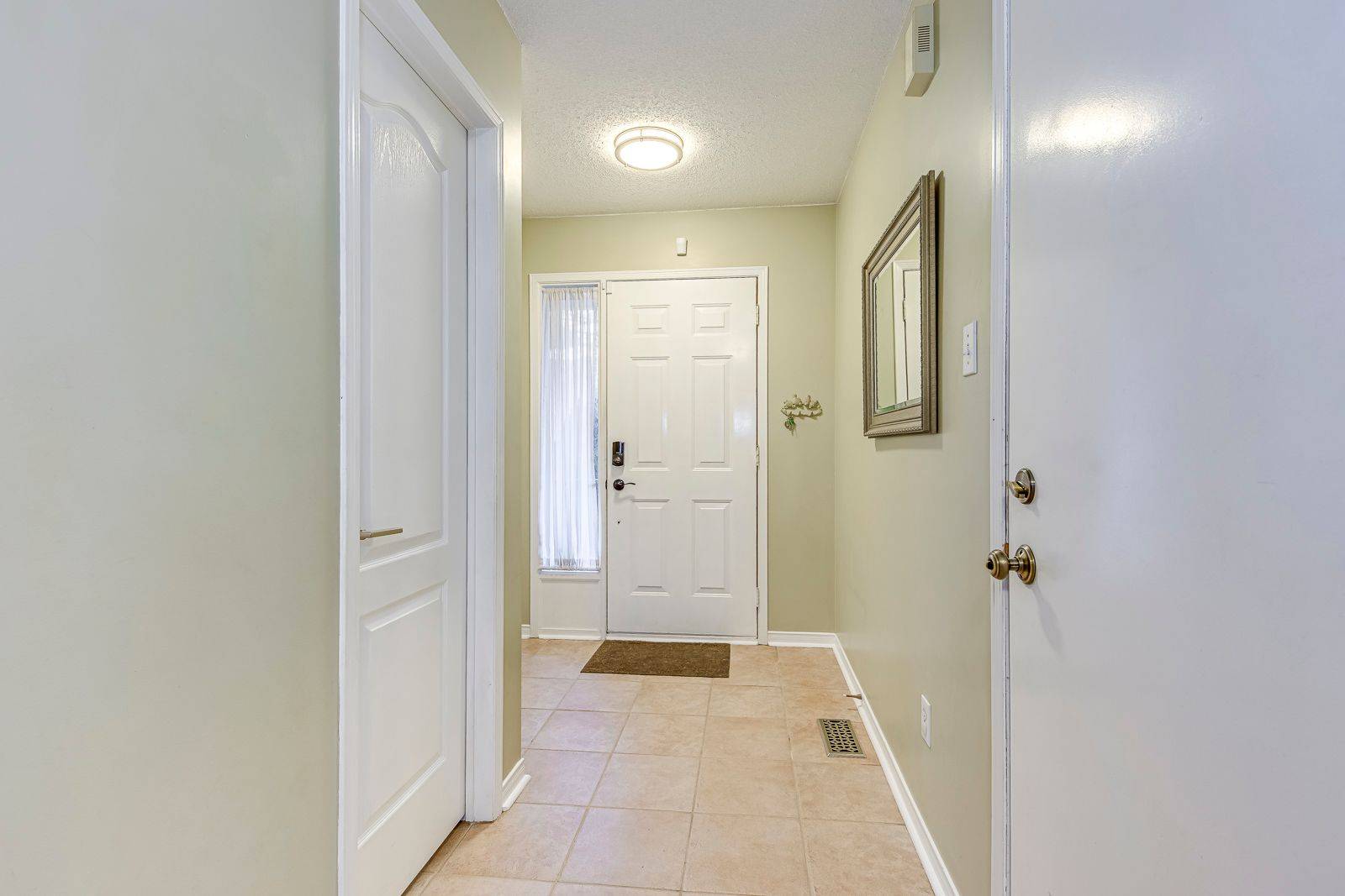 Oakville, ON L6M 3N6,2266 Arbourview DR