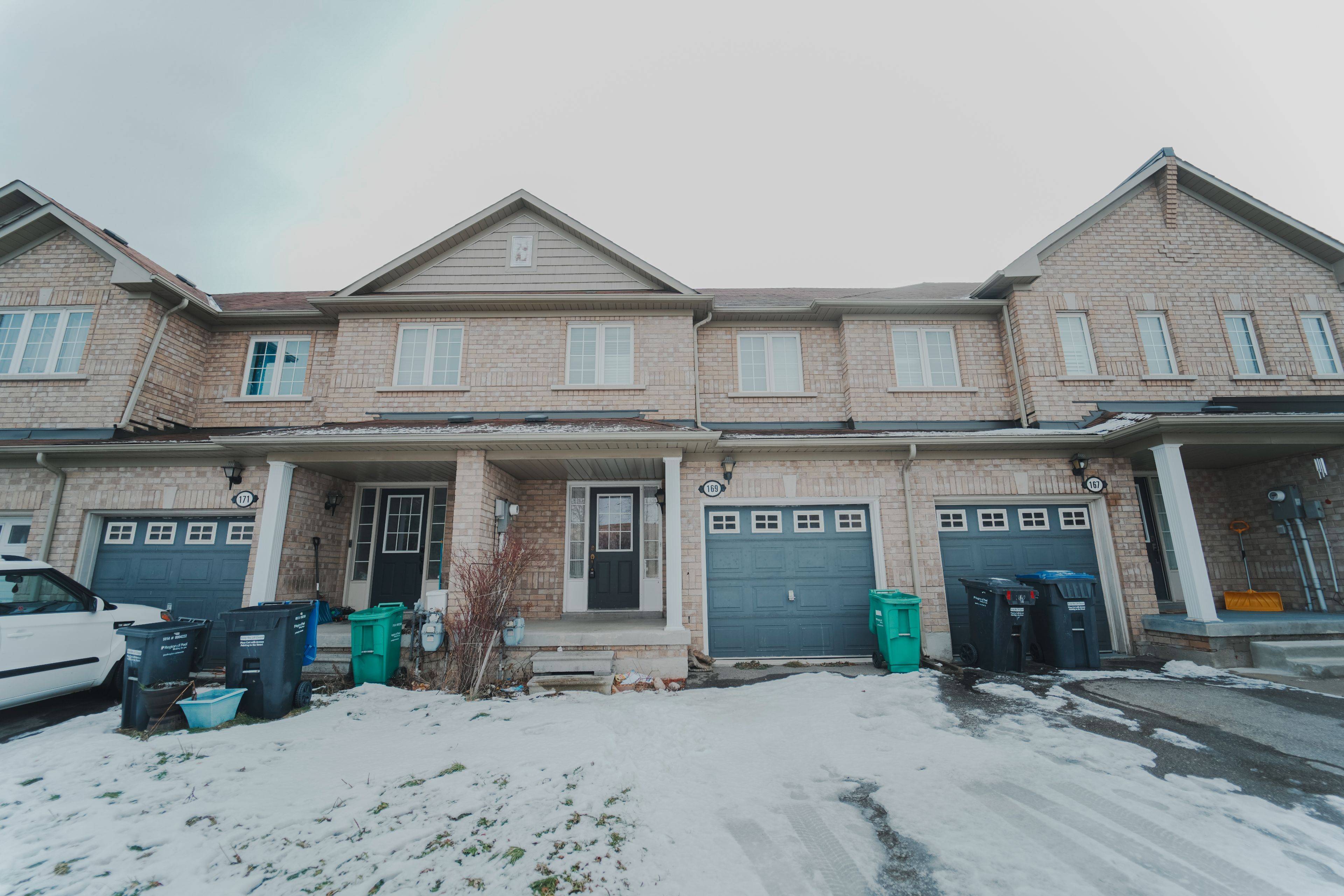 Brampton, ON L6X 0K6,169 Crystal Glen CRES