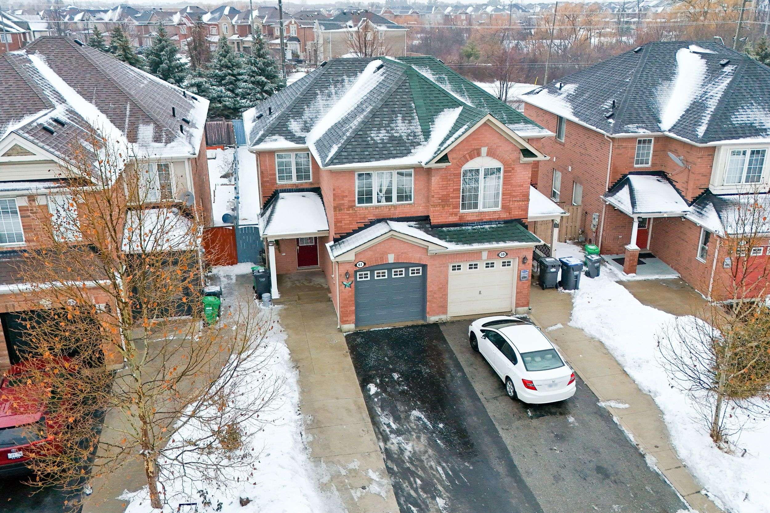 Brampton, ON L6S 0A4,61 Bottomwood ST