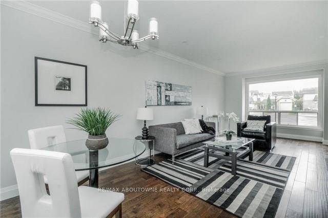 Oakville, ON L6H 3A1,1534 Forestdale CT