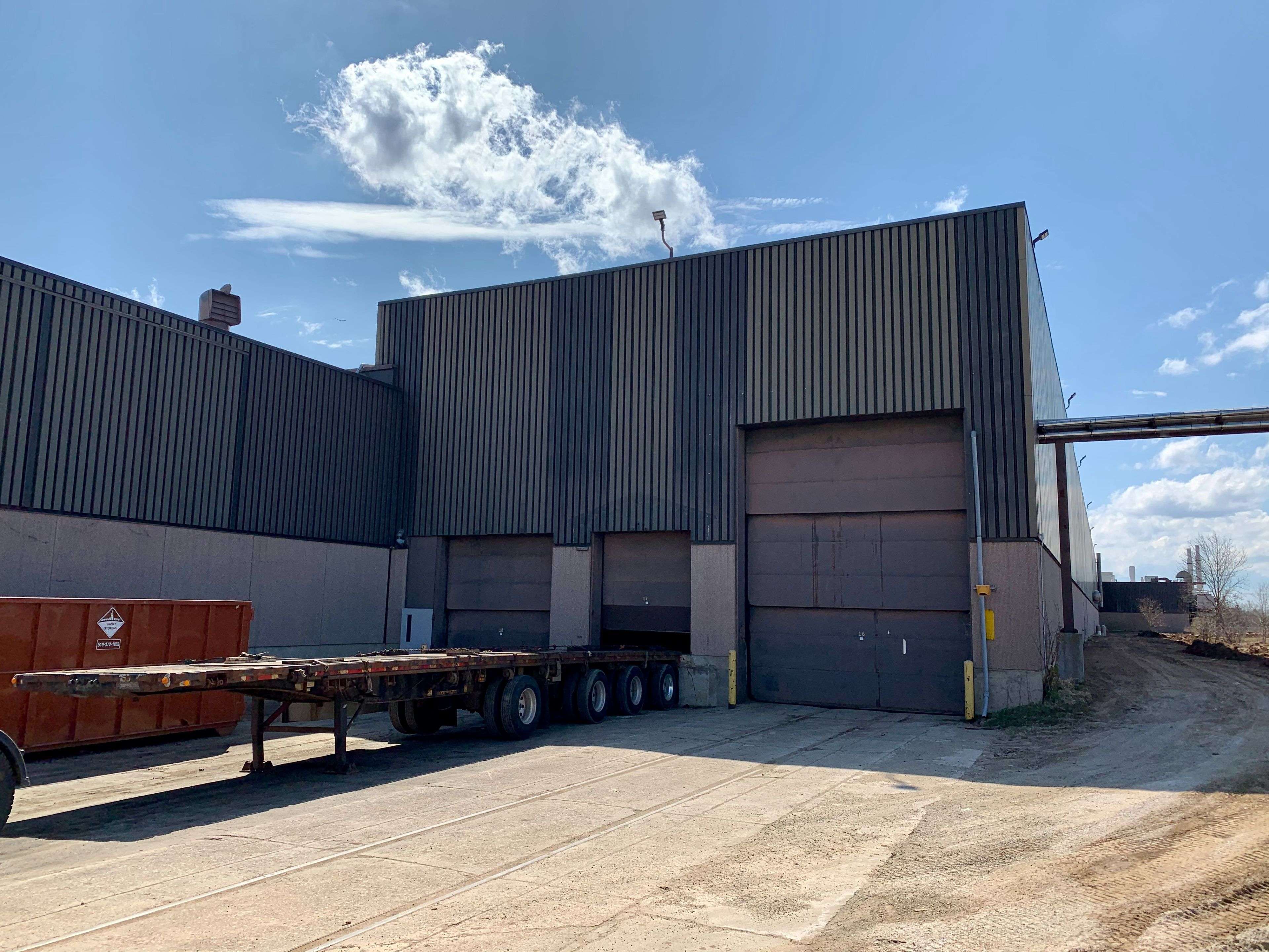 Owen Sound, ON N4K 1Z4,1800 17th ST E #4&6