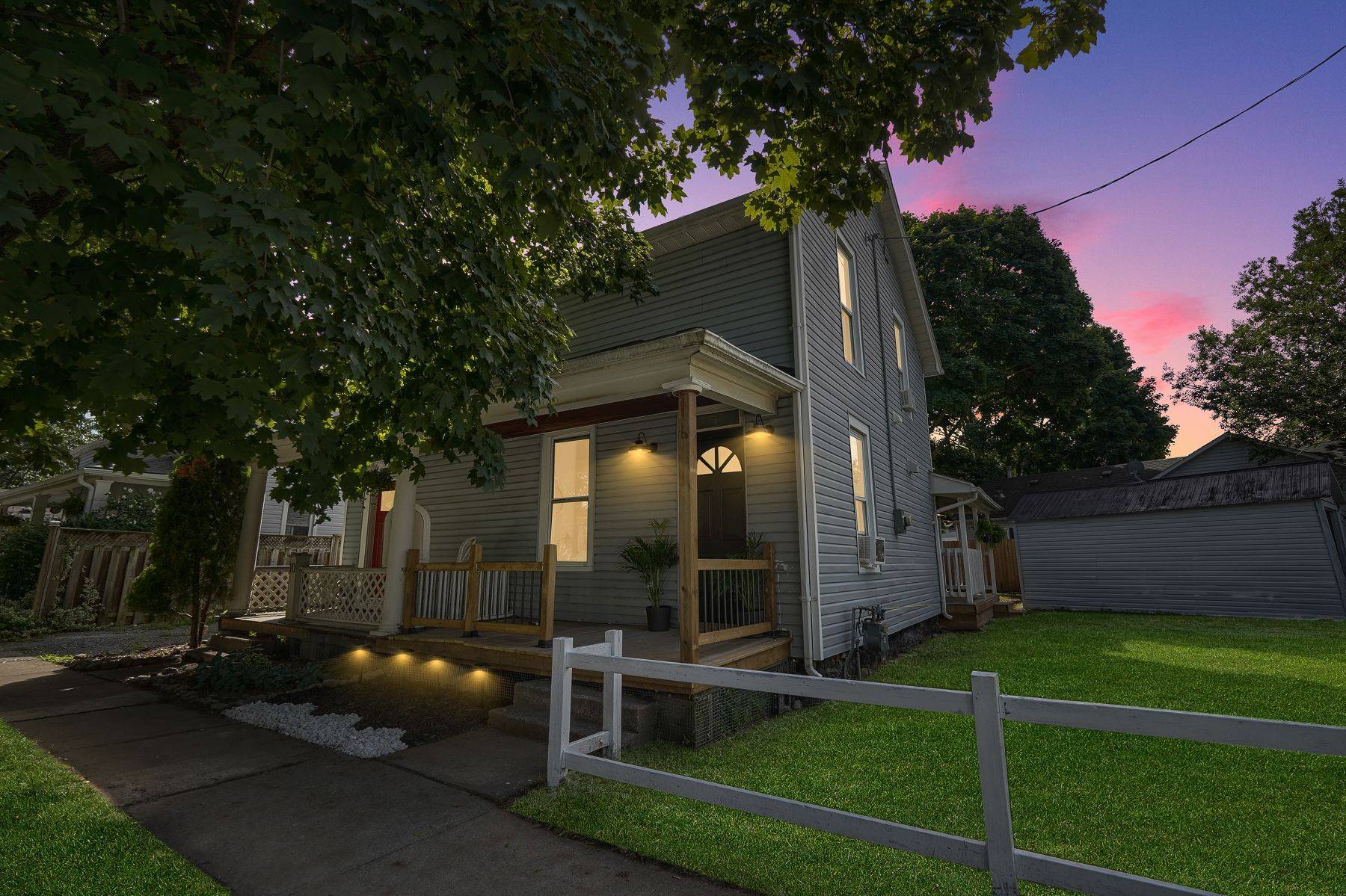 St. Catharines, ON L2R 2L1,8 Elizabeth ST