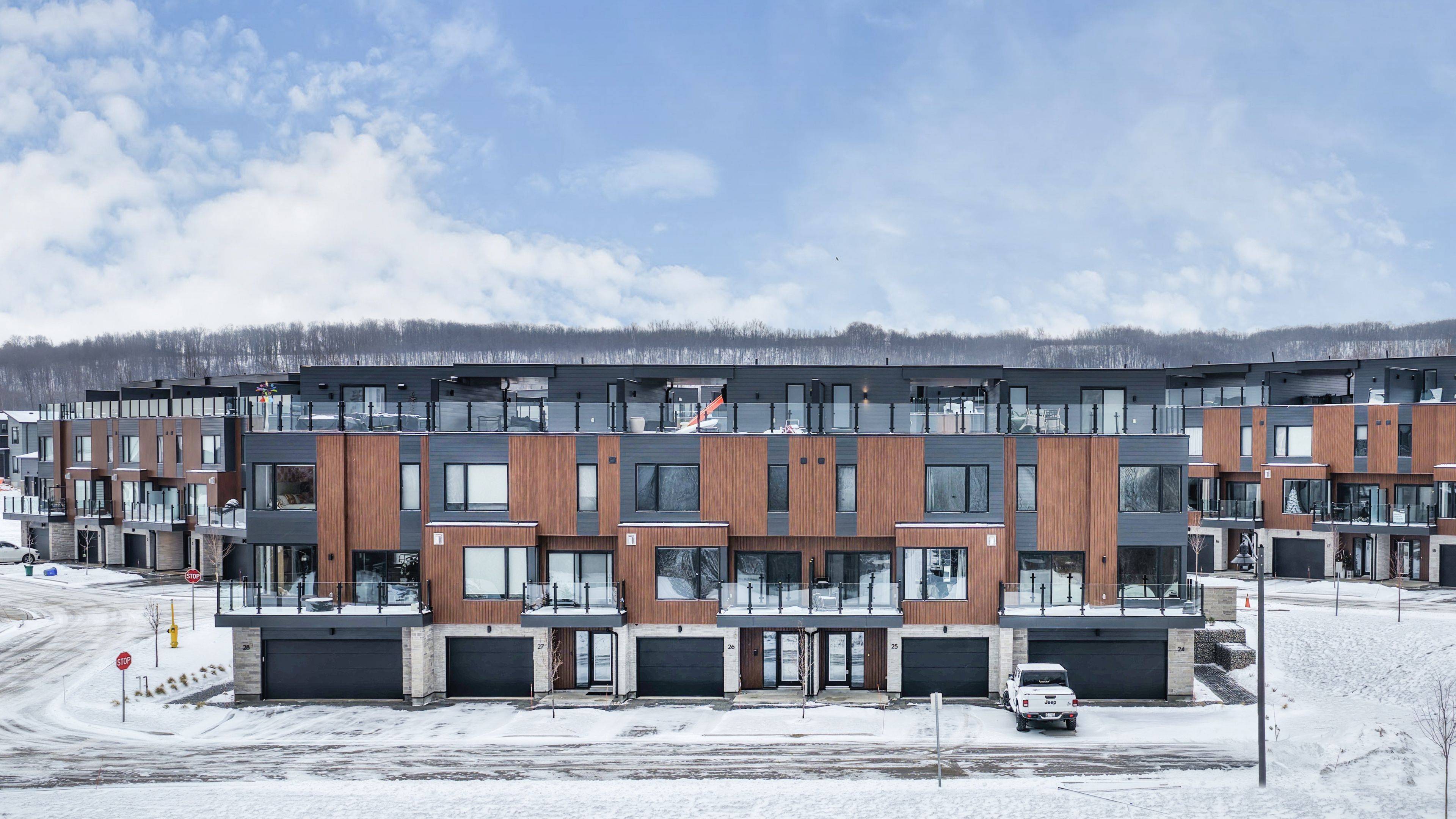 Blue Mountains, ON N0H 2P0,117 Sladden CT #25