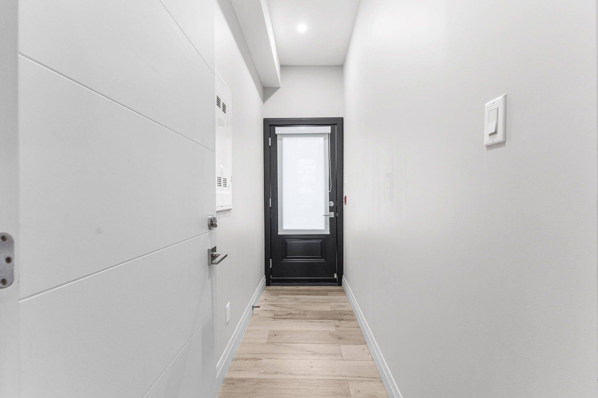 Ottawa Centre, ON K2P 0L4,201 Maclaren ST #2