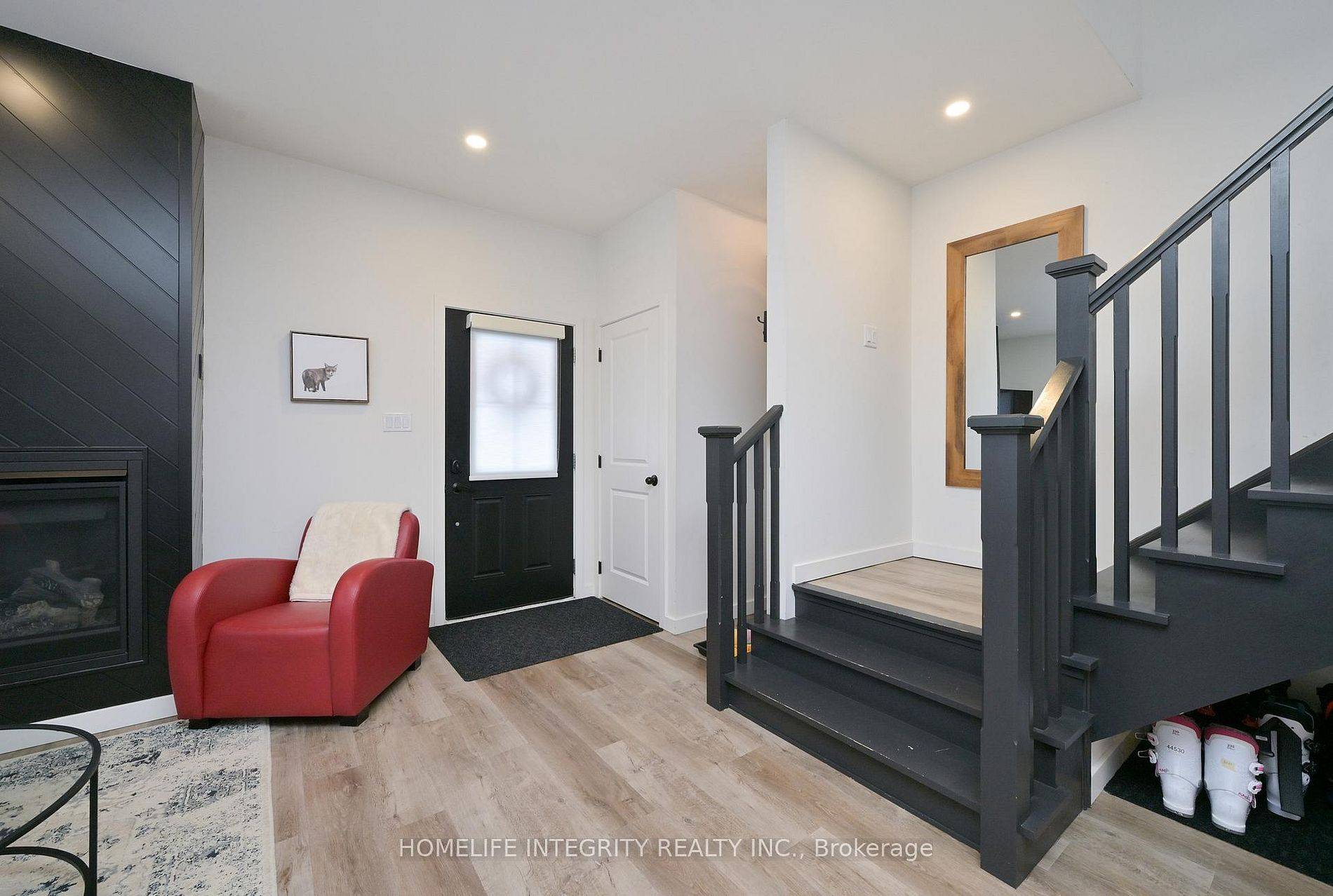 Mulmur, ON L9V 0T9,628195 15th Side Road