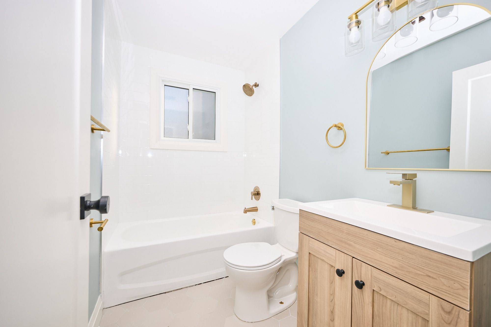 Welland, ON L3B 3C8,141 Plymouth RD #Unit 12