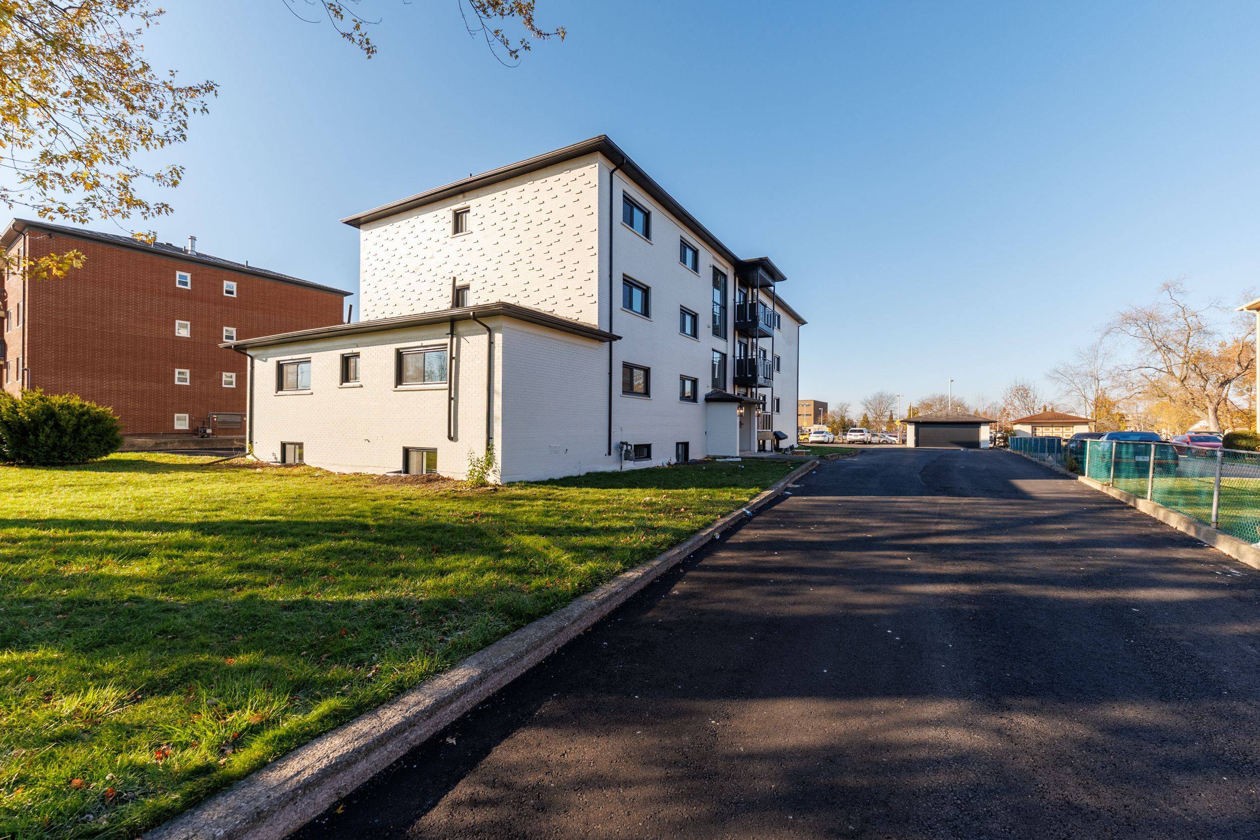 Welland, ON L3B 3C8,141 Plymouth RD #Unit 4