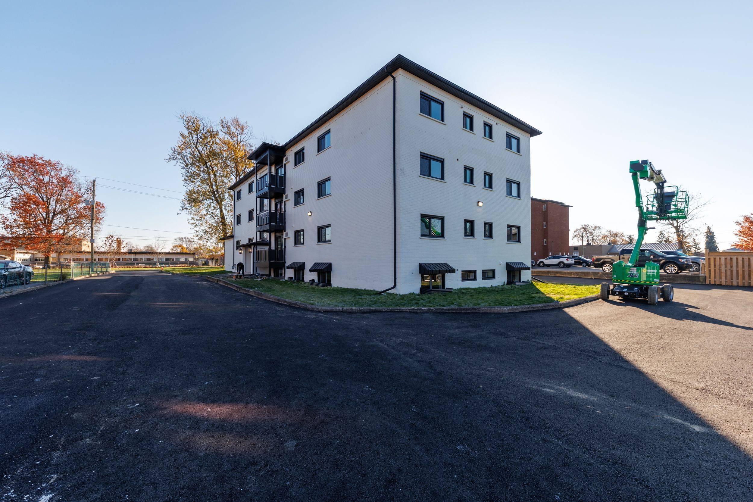 Welland, ON L3B 3C8,141 Plymouth RD #Unit 4