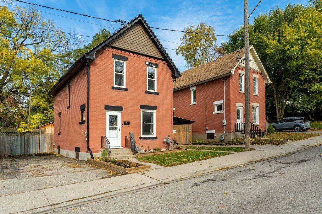 Brantford, ON N3S 2Y7,6 Glanville AVE