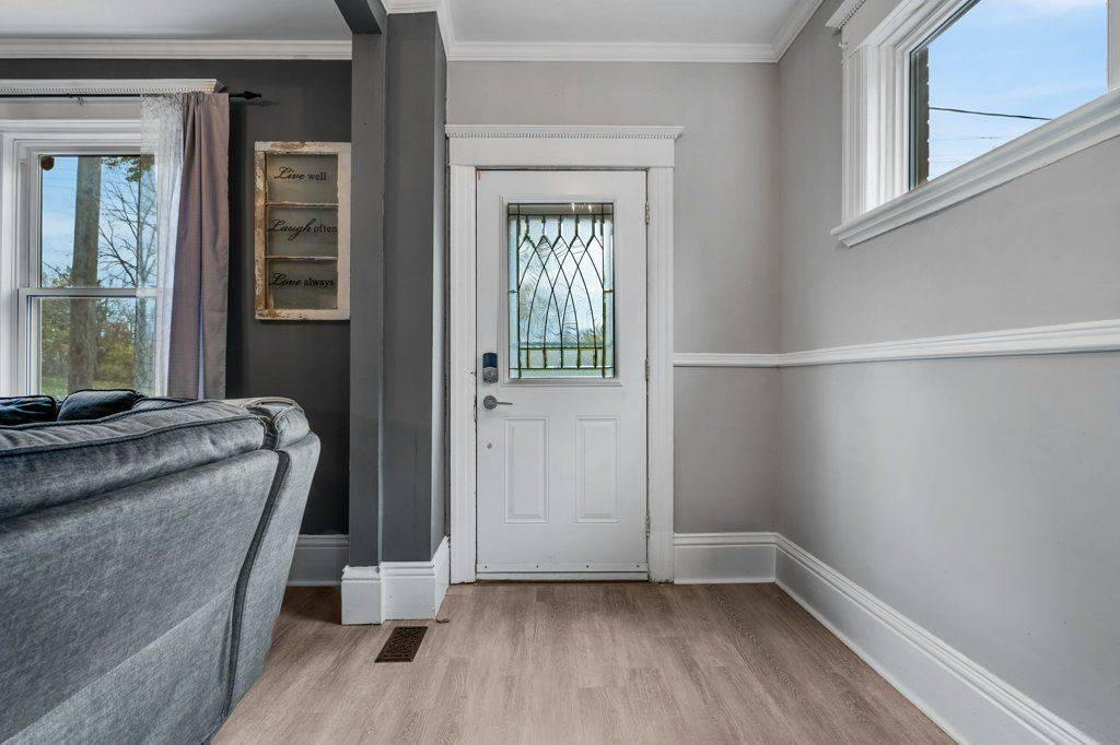 Brantford, ON N3S 2Y7,6 Glanville AVE