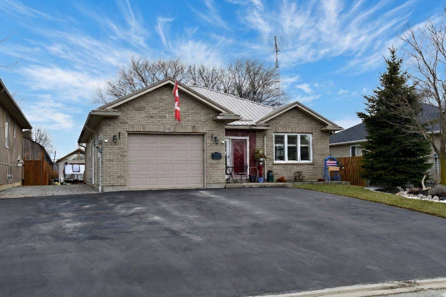 Haldimand, ON N0A 1J0,34 Davis ST