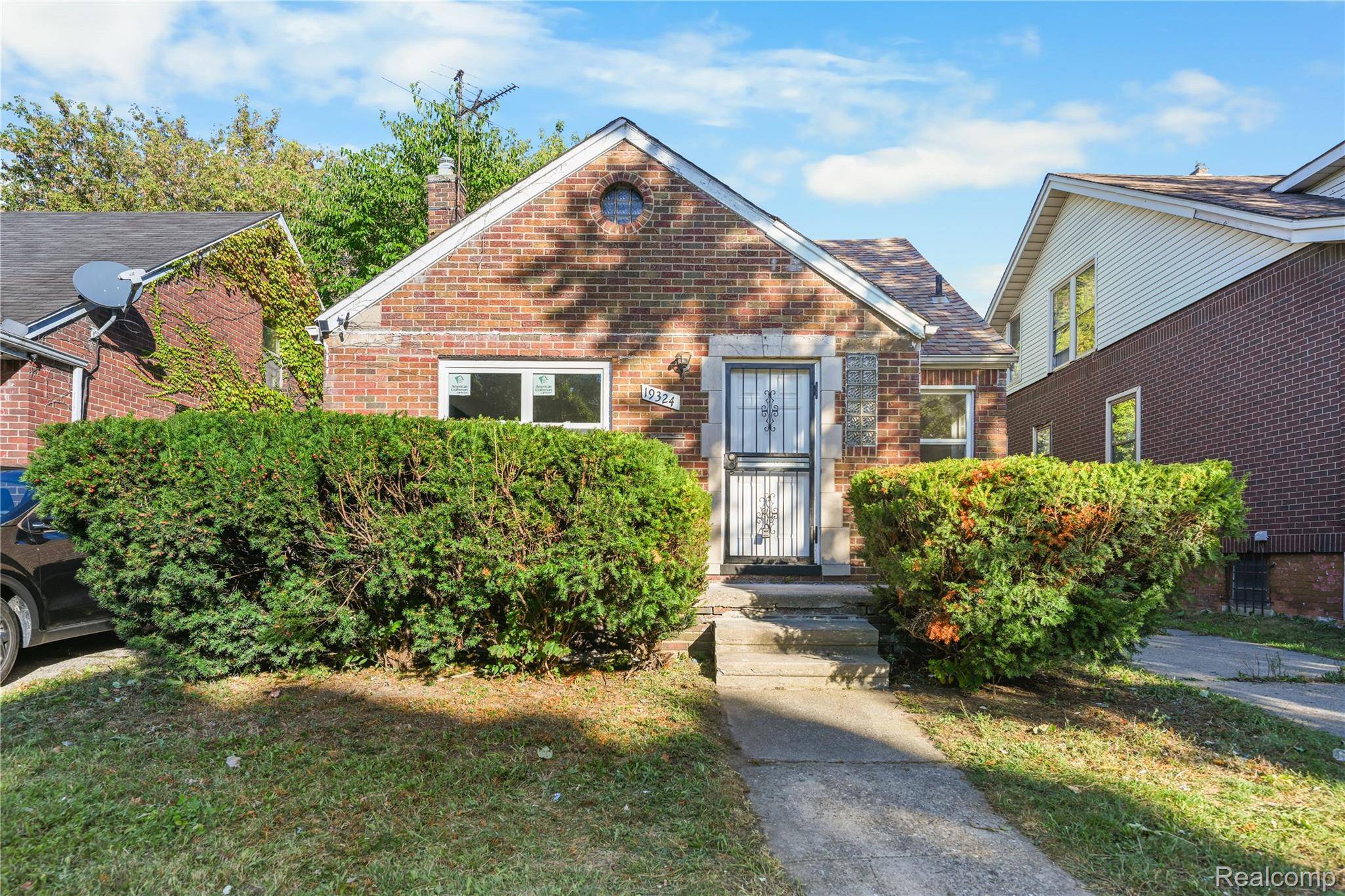 Detroit, MI 48205,19324 Goulburn ST