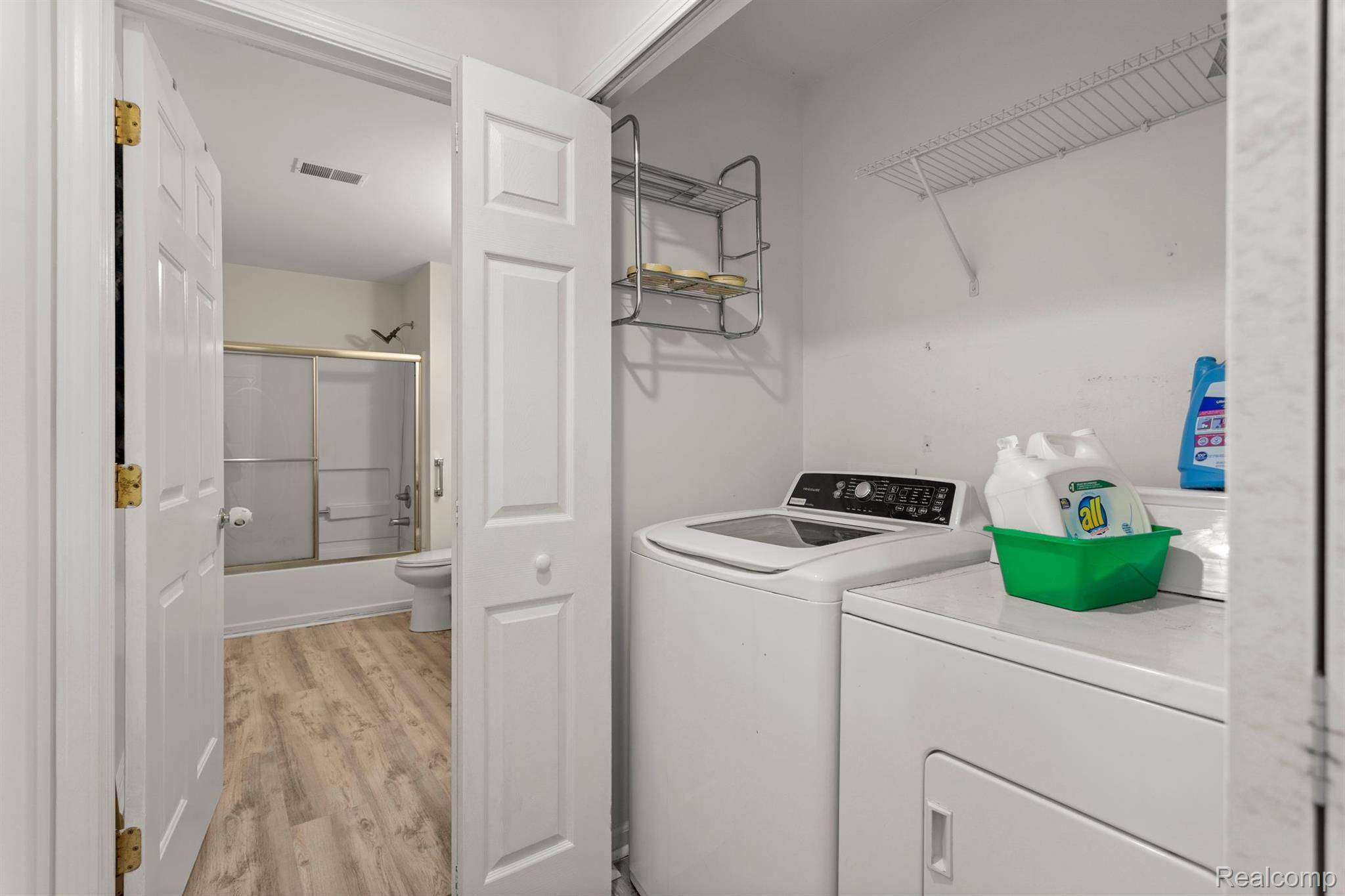 Brownstown, MI 48193,17193 HIGDON DR