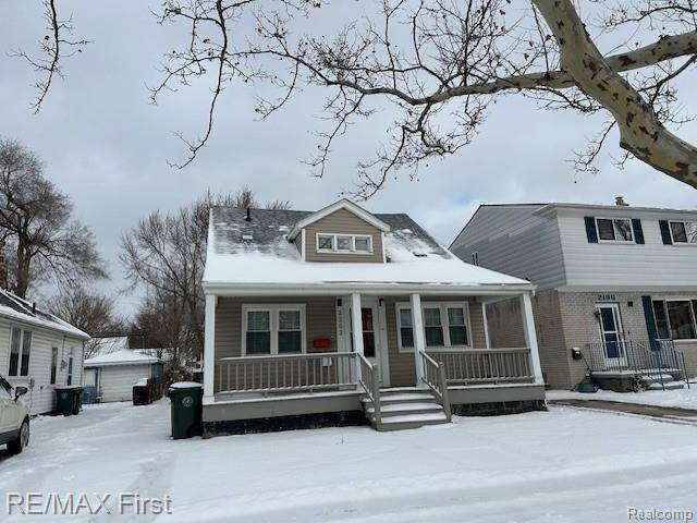 Grosse Pointe Woods, MI 48236,2202 Hollywood AVE