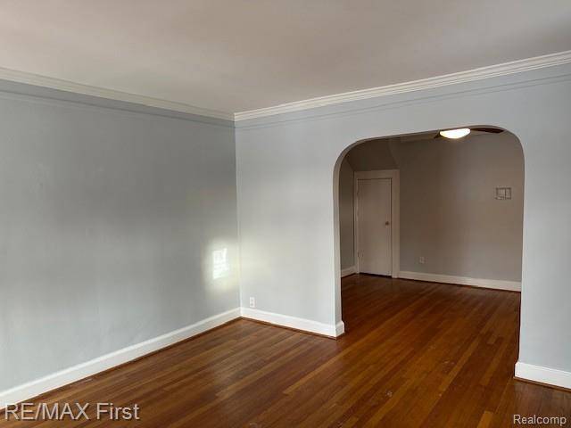 Grosse Pointe Woods, MI 48236,2202 Hollywood AVE