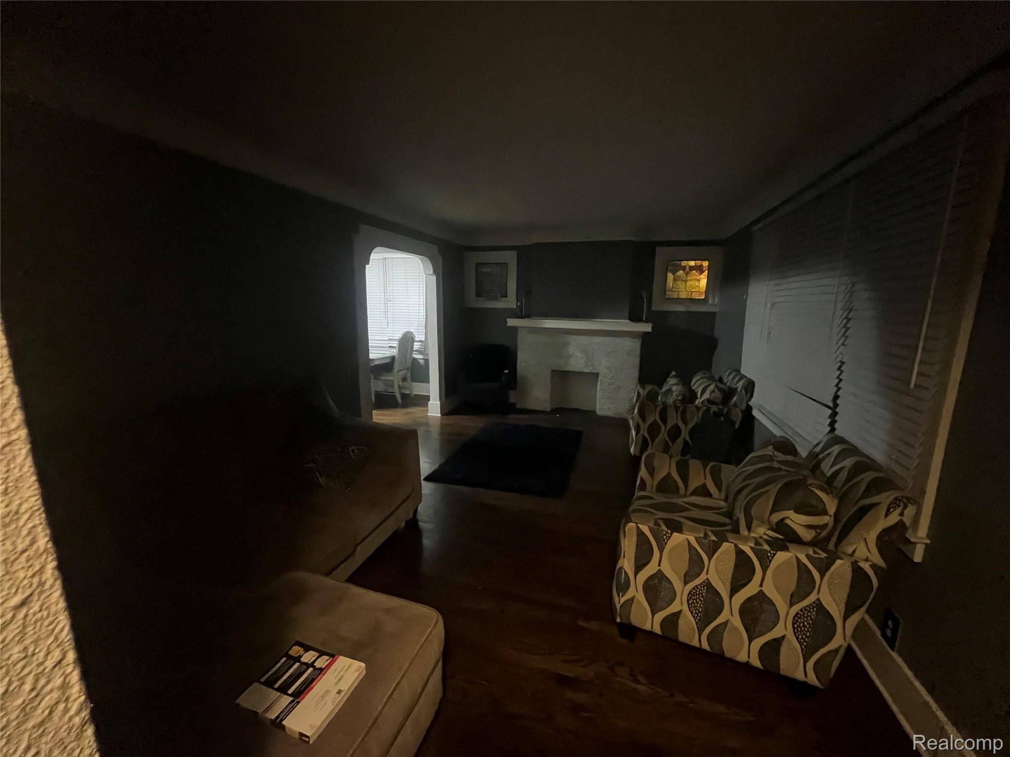 Center Line, MI 48015,8054 Potomac