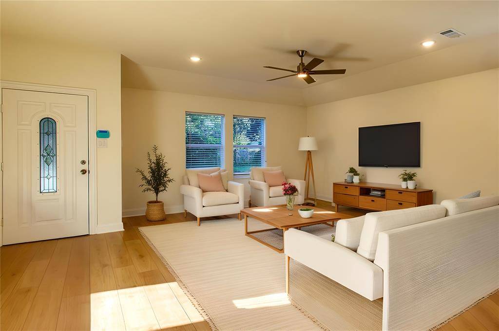 Tool, TX 75143,1116 Kingsway