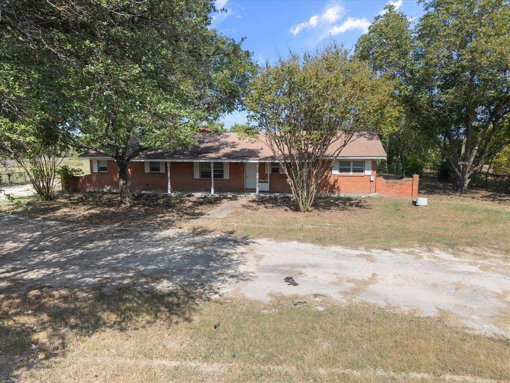 Joshua, TX 76058,324 County Road 904