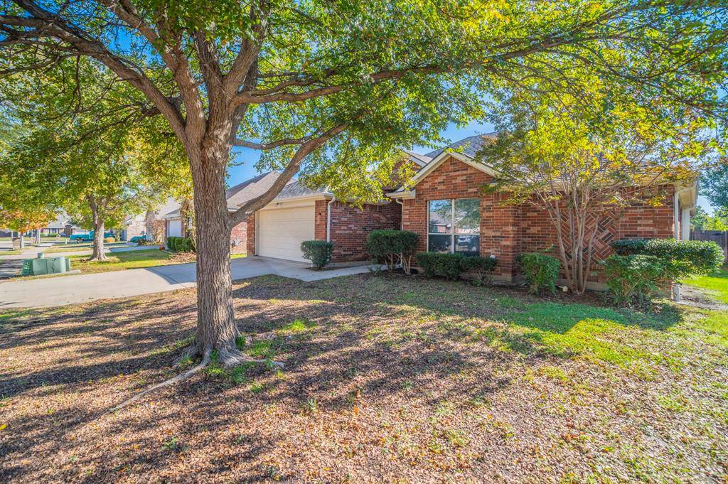 Saginaw, TX 76179,513 Greenvale Court