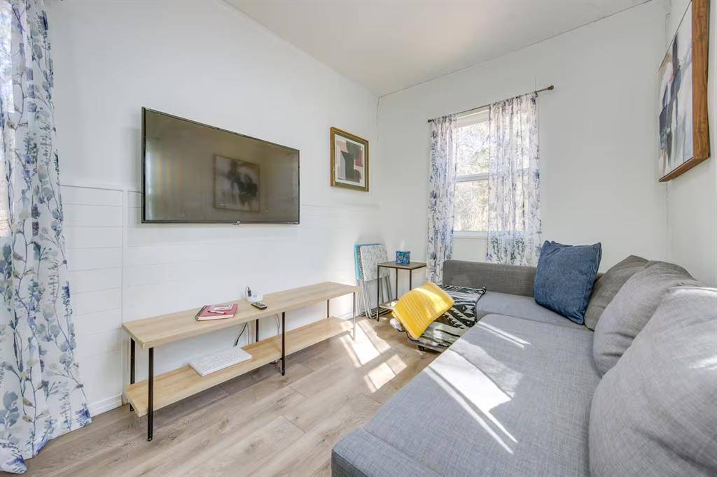 Winnsboro, TX 75494,420 Private Road 8579