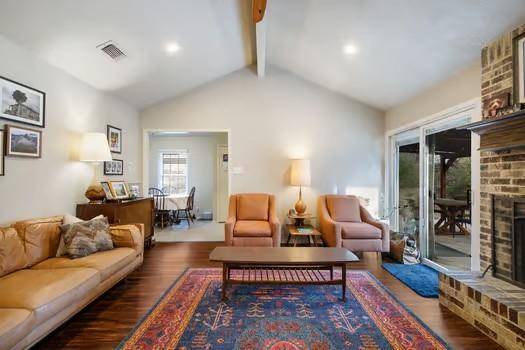 Denton, TX 76209,2000 Navajo Street