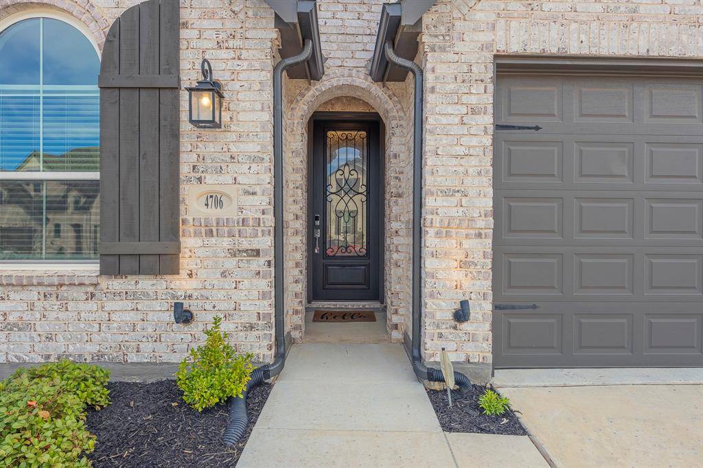 Aubrey, TX 76227,4706 Pin Oak Court