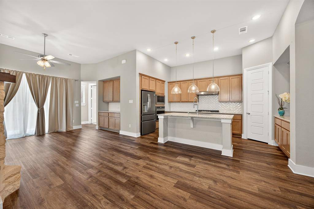 Aubrey, TX 76227,4706 Pin Oak Court