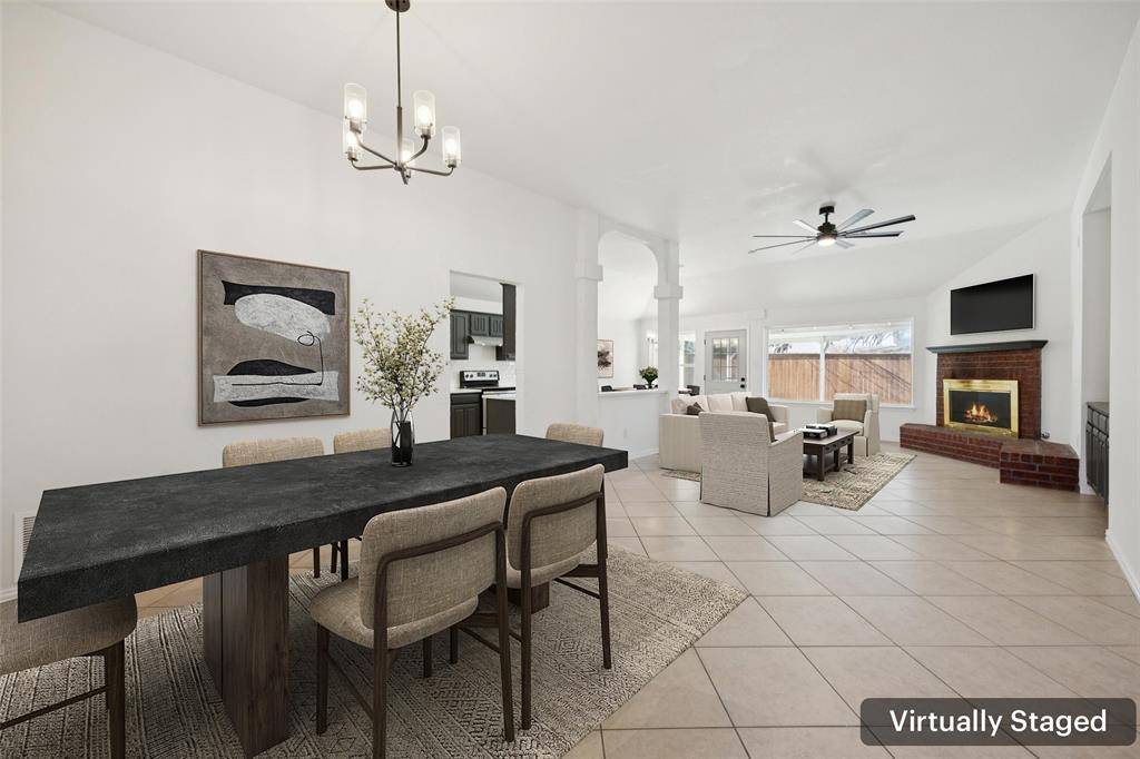 Saginaw, TX 76131,1016 Grand Central Parkway