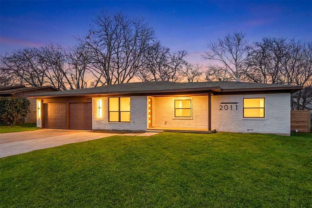 Arlington, TX 76010,2011 E Park Row Drive