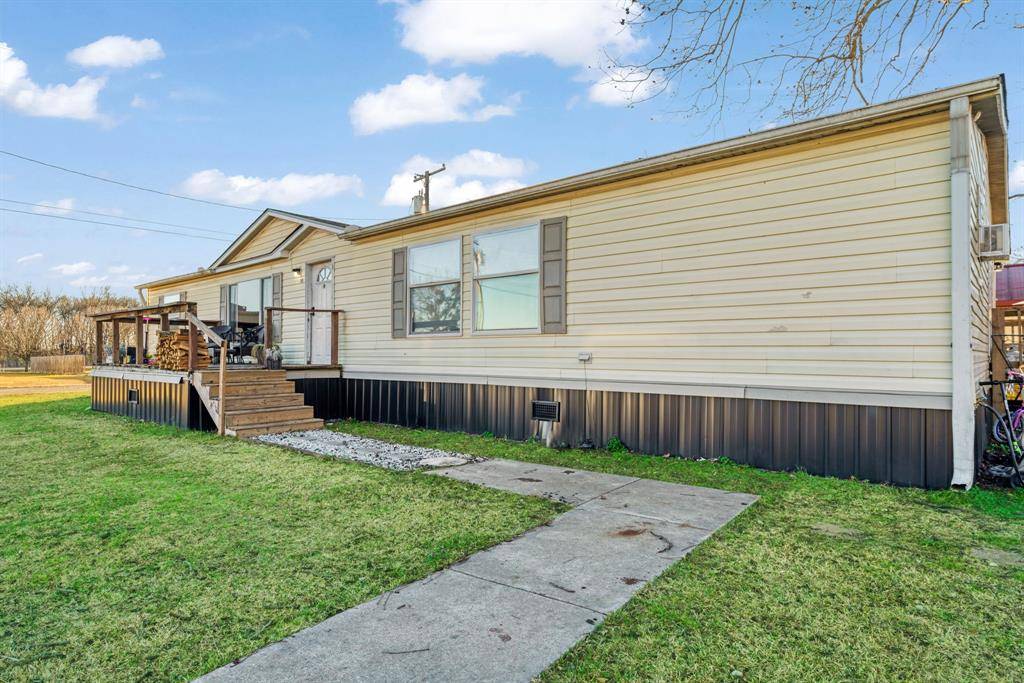 Deport, TX 75435,416 Bevill Street