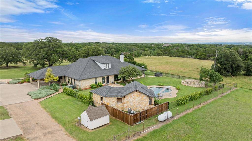 Glen Rose, TX 76043,2560 Shady Oaks Circle