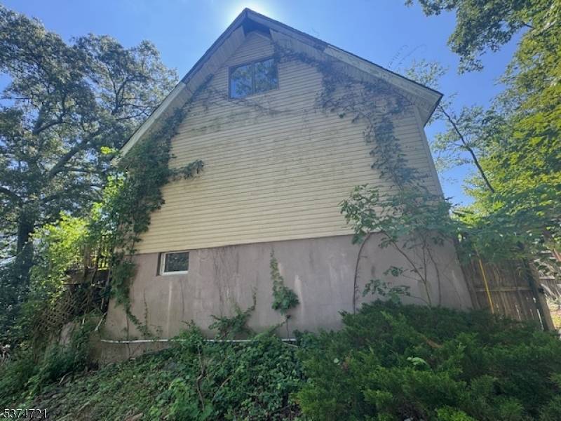 Wantage Twp., NJ 07461,10 Summit Dr