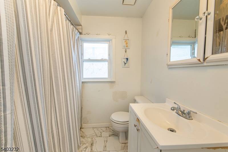 Mount Olive Twp., NJ 07828,6 Forest Rd